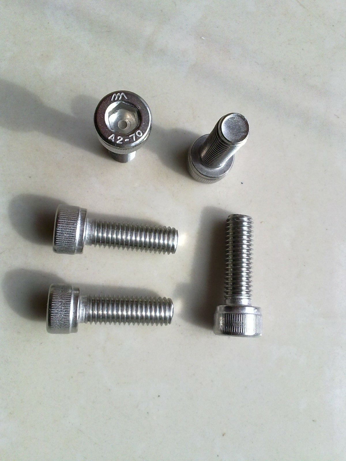 不锈钢螺丝 不锈钢螺丝